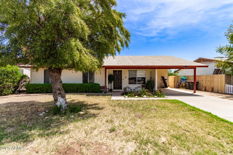 169 Peretz Cir, Morristown, AZ 85342