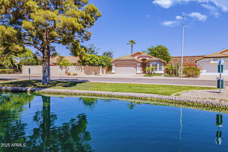 1690 Gunstock Loop, Chandler, AZ 85286