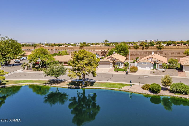 1690 Gunstock Loop, Chandler, AZ 85286