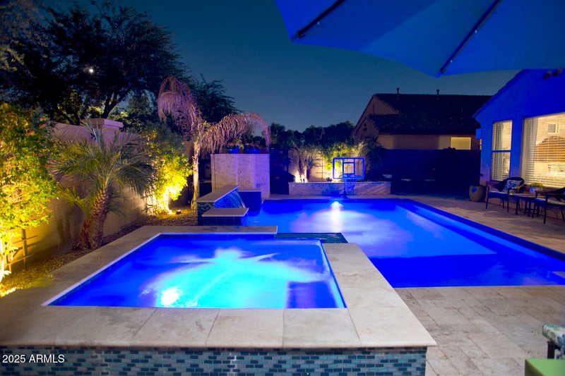 1690 Nightingale Ln, Gilbert, AZ 85298