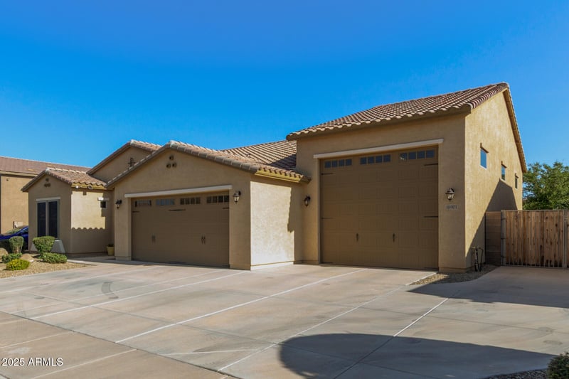 16901 Sand Hills Rd, Surprise, AZ 85387