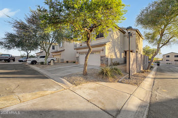 16902 Cedarwood Ln, Phoenix, AZ 85048