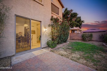 16902 S Cedarwood Ln, Phoenix, AZ 85048