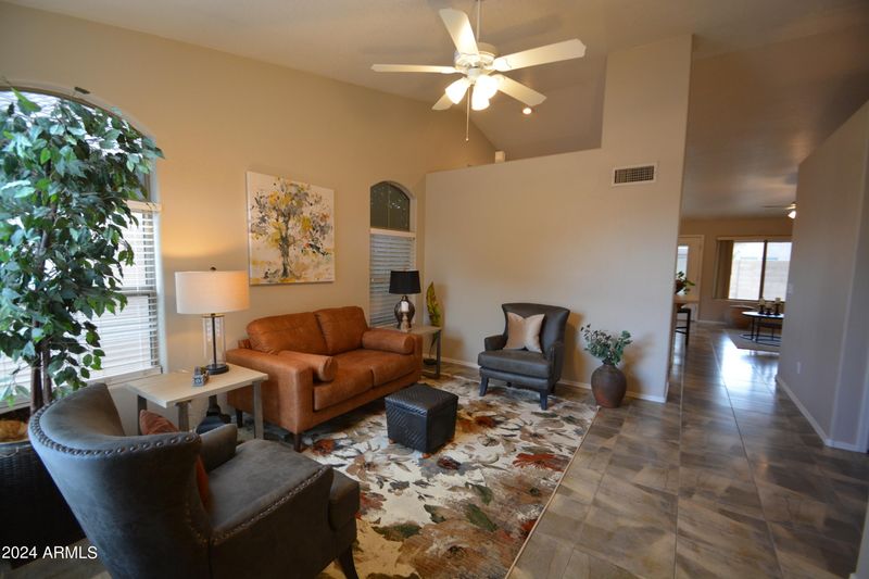 1691 E Aspen Way, Gilbert, AZ 85234