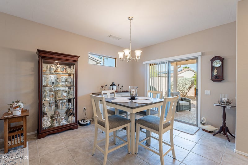 16916 Eureka Springs Dr, Surprise, AZ 85387