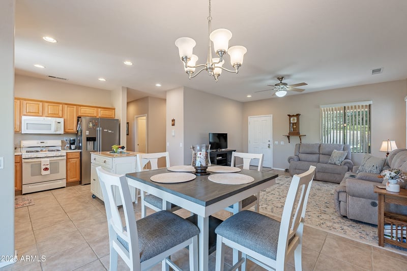 16916 Eureka Springs Dr, Surprise, AZ 85387