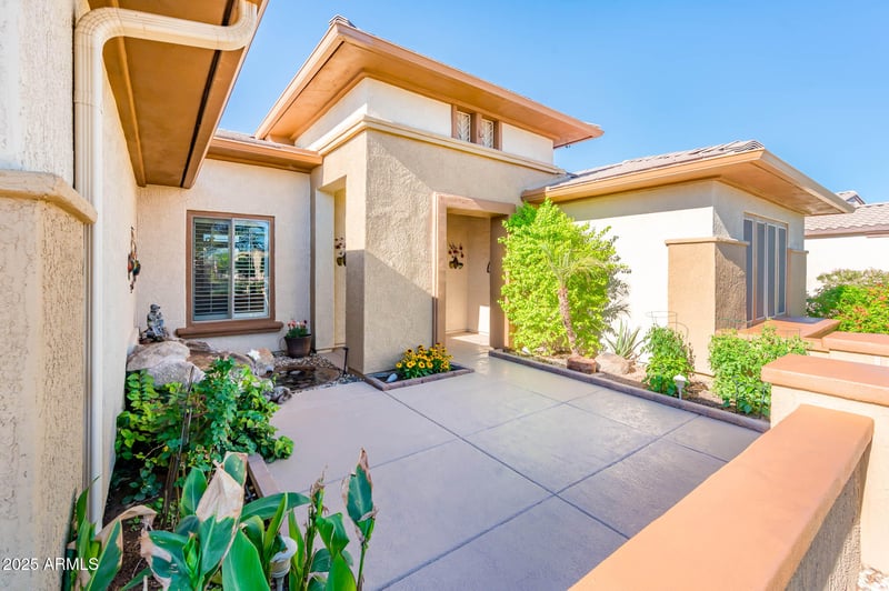 16937 Glenbrook Ln, Surprise, AZ 85387