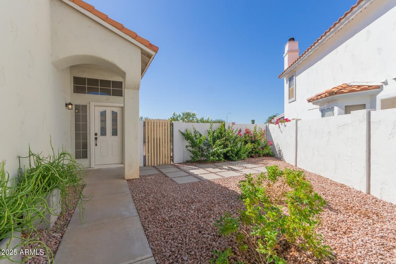 1694 Villas Ln, Chandler, AZ 85286