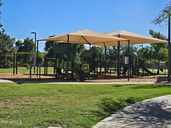 1694 Villas Ln, Chandler, AZ 85286