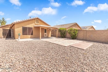 16940 Briarwood Dr, Surprise, AZ 85378