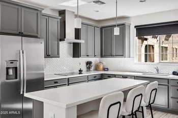 1696 Hampton Ln, Gilbert, AZ 85295