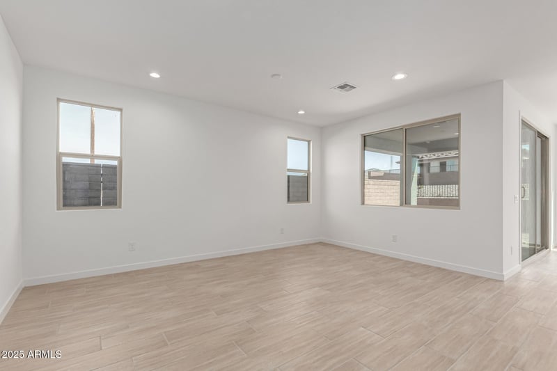 16967 Allen St, Goodyear, AZ 85338