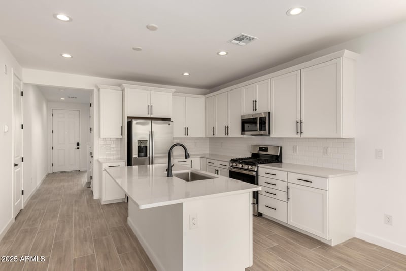 16968 Winston Dr, Goodyear, AZ 85338