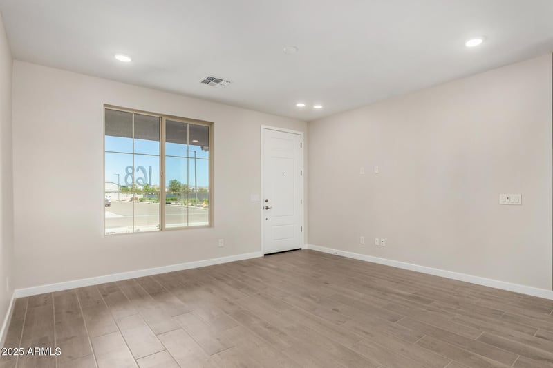 16977 Spur Dr, Surprise, AZ 85387