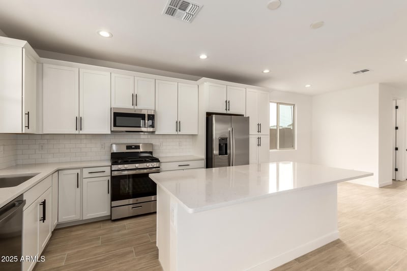 16980 Winston Dr, Goodyear, AZ 85338