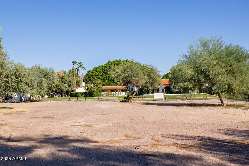 17 Biltmore Estate #64, Phoenix, AZ 85016