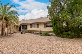 17 Cairo Dr, Tempe, AZ 85282