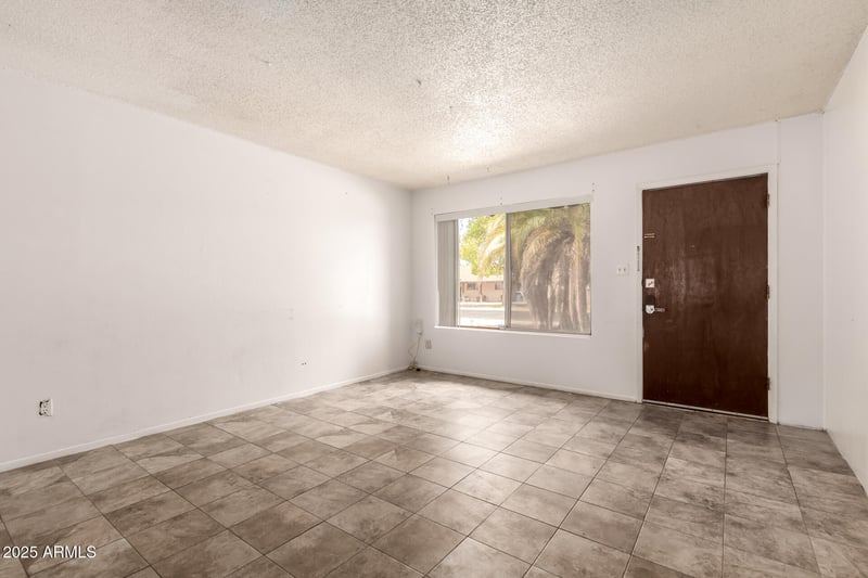 17 Cairo Dr, Tempe, AZ 85282