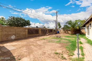 17 Cairo Dr, Tempe, AZ 85282
