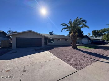 17 Cairo Dr, Tempe, AZ 85282