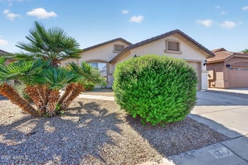 17 Mayfield Dr, San Tan Valley, AZ 85143