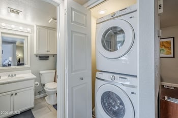 17 Ruth Ave #303, Phoenix, AZ 85020