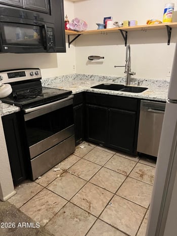 17 Ruth Ave #305, Phoenix, AZ 85020