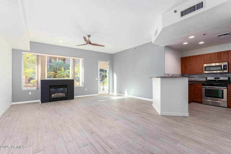 17 Vernon Ave #117, Phoenix, AZ 85003