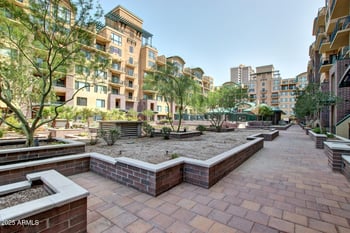 17 Vernon Ave #117, Phoenix, AZ 85003