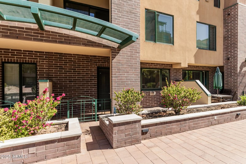 17 Vernon Ave #121, Phoenix, AZ 85003