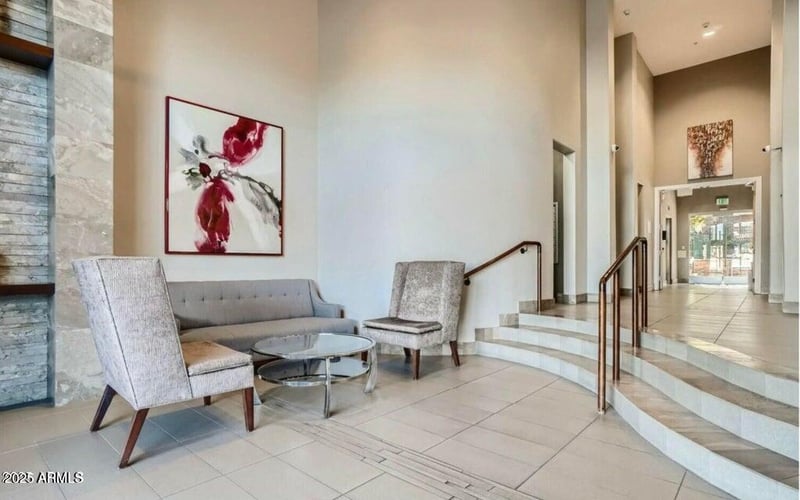 17 Vernon Ave #121, Phoenix, AZ 85003