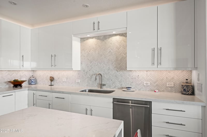 17 Vernon Ave #508, Phoenix, AZ 85003