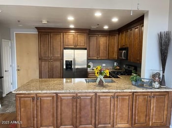 17 Vernon Ave #613, Phoenix, AZ 85003