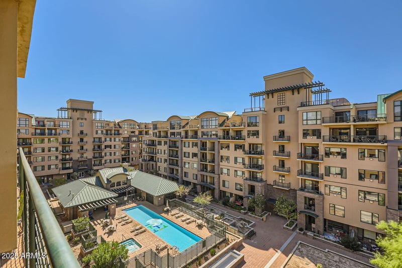 17 Vernon Ave #615, Phoenix, AZ 85003