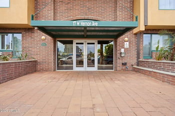 17 Vernon Ave #409, Phoenix, AZ 85003
