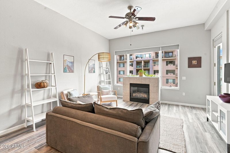 17 W Vernon Ave #409, Phoenix, AZ 85003