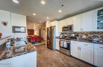 17 Vernon Ave #412, Phoenix, AZ 85003