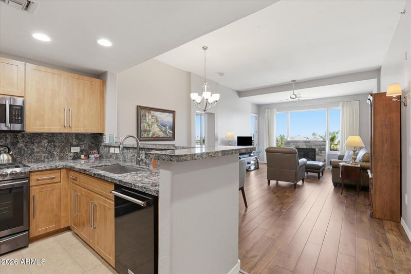 17 Vernon Ave #514, Phoenix, AZ 85003