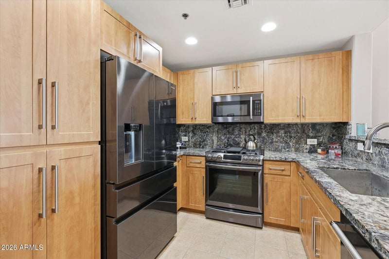 17 Vernon Ave #514, Phoenix, AZ 85003