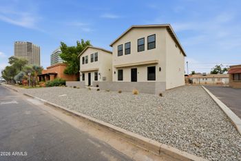 170 E Monterey Way, Phoenix, AZ 85012
