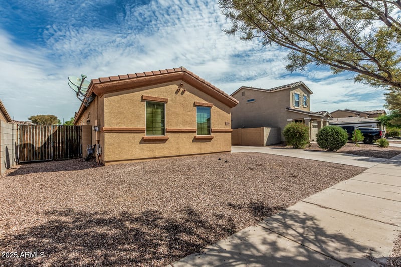 17008 Shiloh Ave, Goodyear, AZ 85338