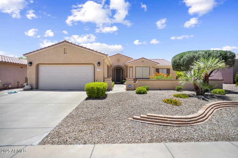 17009 Eureka Springs Dr, Surprise, AZ 85387