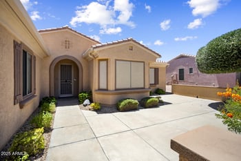 17009 Eureka Springs Dr, Surprise, AZ 85387
