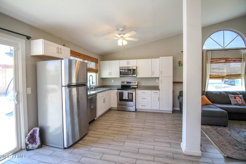 1701 Carson Rd, Phoenix, AZ 85042
