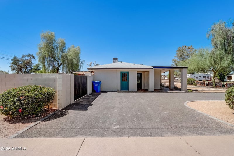 1701 Clarendon Ave, Phoenix, AZ 85015