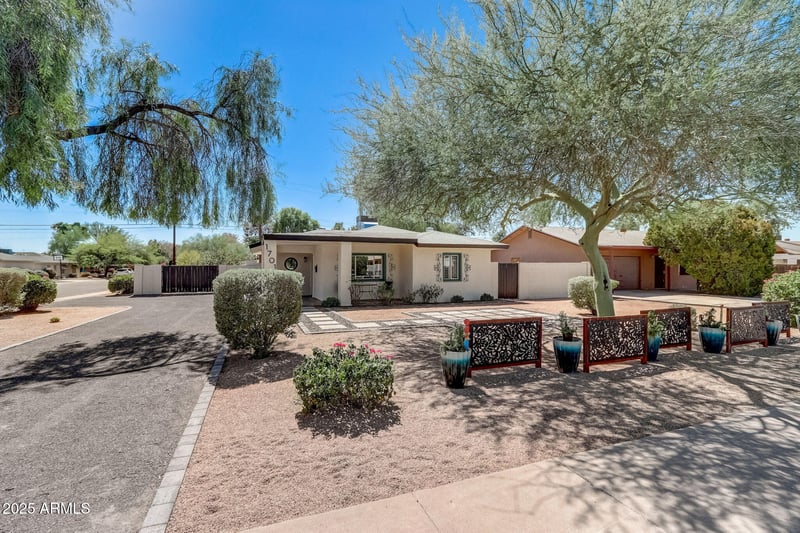 1701 Clarendon Ave, Phoenix, AZ 85015