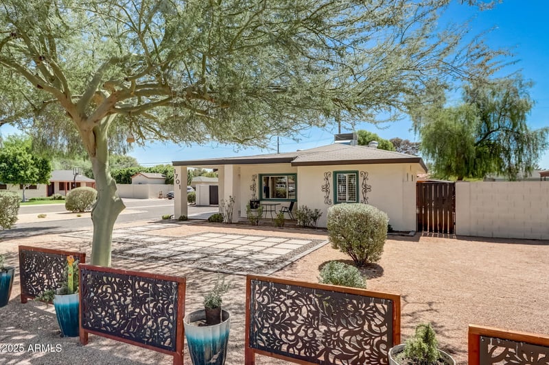 1701 Clarendon Ave, Phoenix, AZ 85015