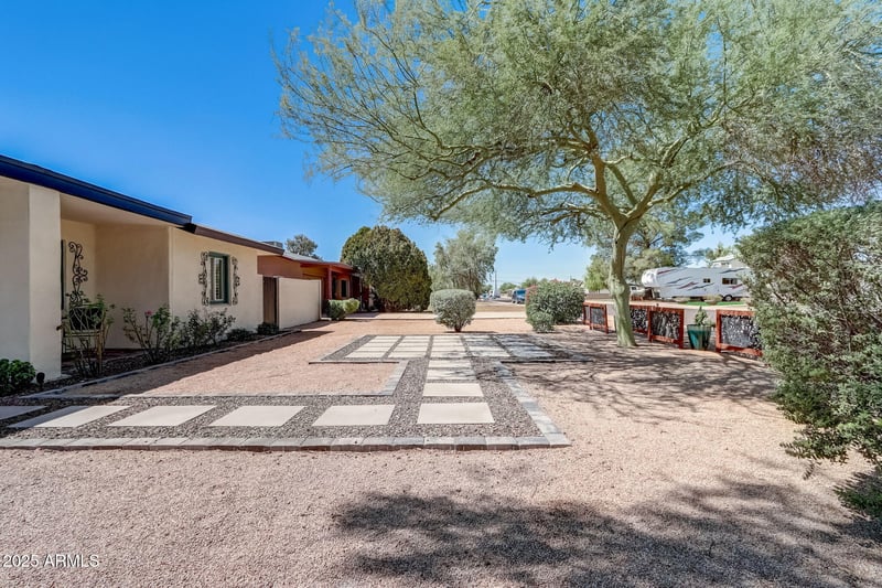1701 Clarendon Ave, Phoenix, AZ 85015