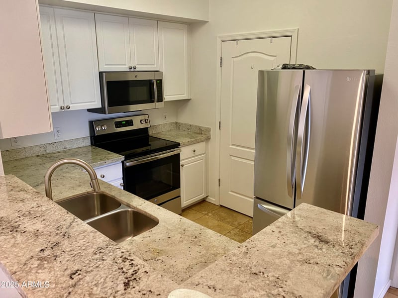 1701 Colter St #429, Phoenix, AZ 85016