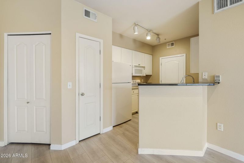 1701 E Colter St #234, Phoenix, AZ 85016